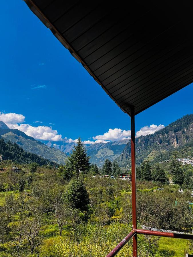 Apple Flower With Balcony And Mountain View Manāli Extérieur photo
