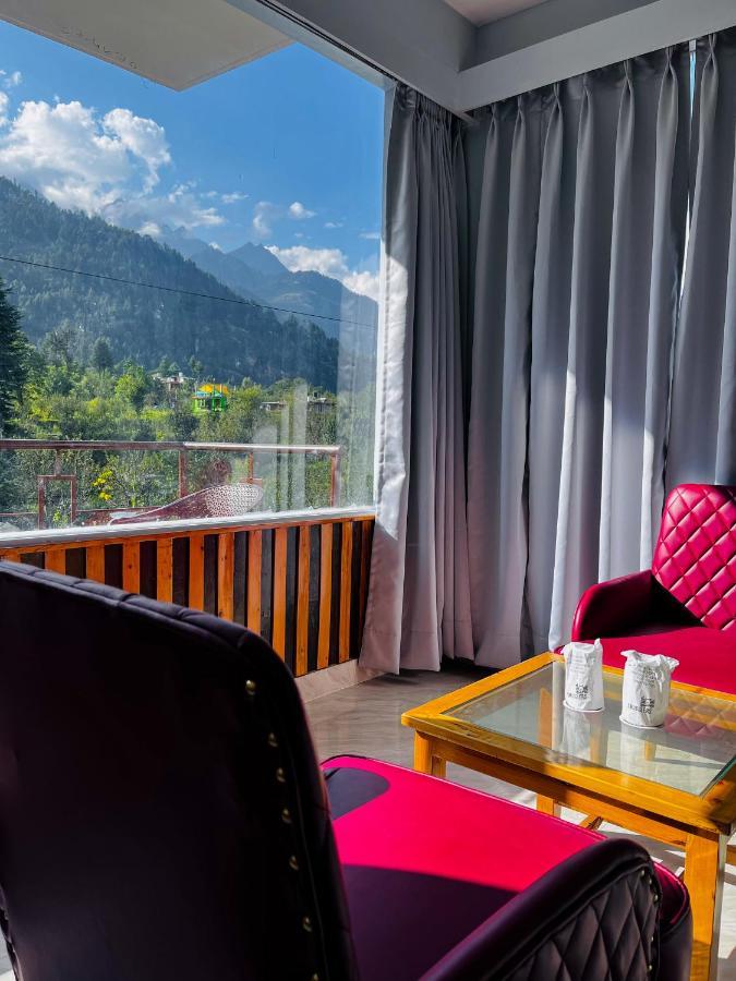 Apple Flower With Balcony And Mountain View Manāli Extérieur photo